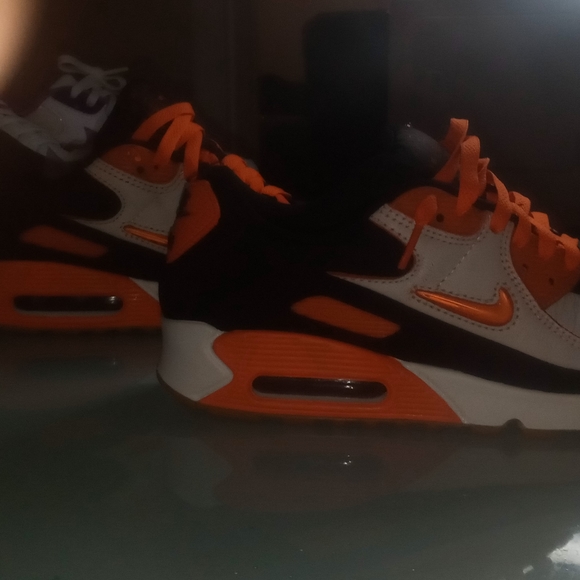 AirMax - Picture 4 of 13